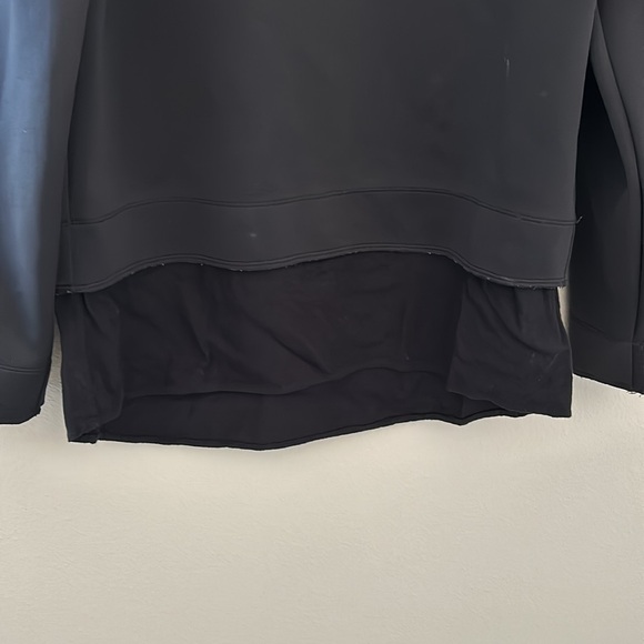 Fun DKNY sweatshirt - Picture 5 of 6